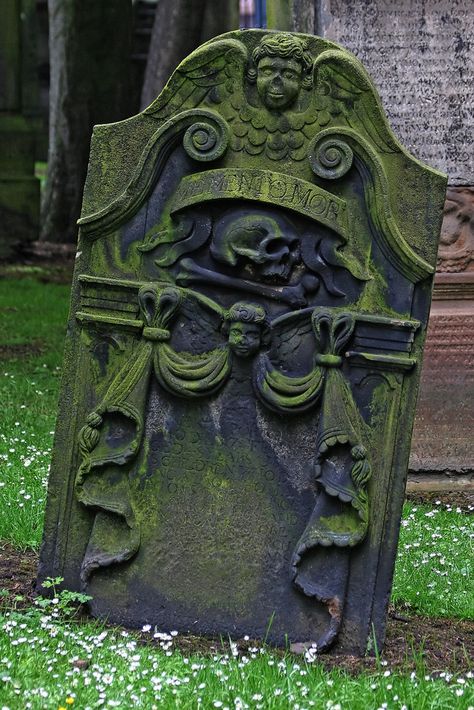 peaceful Grave Yard, Cemetery Statues, St Cuthbert, Cemetery Headstones, Halloween Graveyard, Quiet Beauty, Halloween Tombstones, Old Cemeteries, Cemetery Art