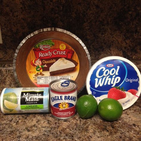 Best Chocolate Pie Recipe, Best Chocolate Pie, Key Lime Desserts, Key Lime Pie Easy, Key Lime Pie Recipe, Frozen Limeade, Lime Desserts, Lime Pie Recipe, Keylime Pie Recipe