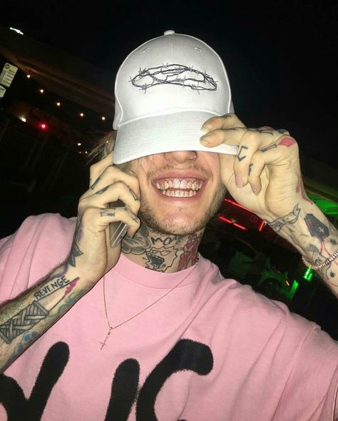 lil peep Lil Peep Lyrics, Lil Peep Hellboy, Norse Tattoo, Goth Boy, Ghost Boy, Little Bo Peep, Easter Peeps, Lil Baby, Rappers