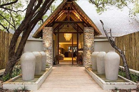 Bush House Design, Meditterean Architecture, Thatched House South Africa, Bush Lodge Design, African House Design, Safari House, Thatch House, Lodge Exterior, Dry River Bed