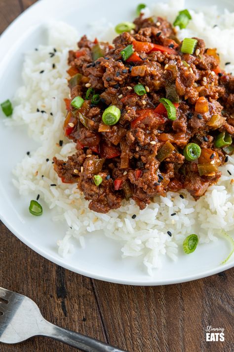 Ground Beef Lunch Recipes Healthy, Asian Ground Beef, Ground Beef Bowl, Peanut Curry, Beef Bowl, Asian Meals, Cooking Jasmine Rice, Asian Beef, Beef Bowls