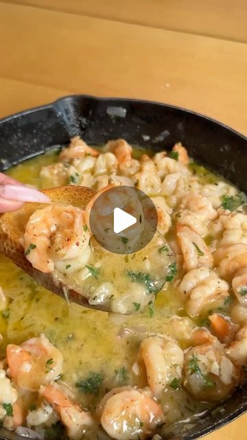 Seafood Recipes | Shrimp Scampi Recipe 🤤🔥  🎥 by @themoodyfoody  Follow @cuisineocn for more 🦀 Follow @cuisinetrf for more 🥩 Follow @cuisinesnt for more 🦀🥩... | Instagram Best Shrimp Scampi Recipe, Buttered Shrimp Recipe, Shrimp Scampi Recipe, Scampi Recipe, Shrimp Recipes For Dinner, Beef Casserole Recipes, Cooking Seafood, Pasta Lover, Shrimp Dishes