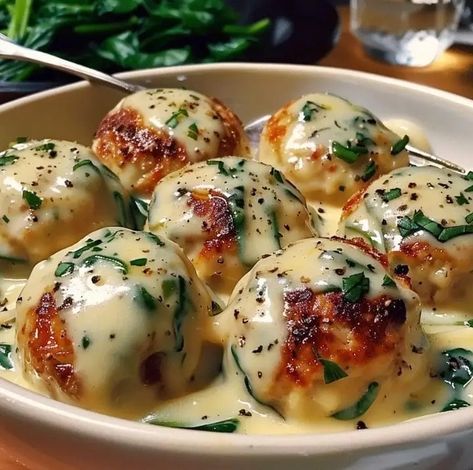 Chicken Ricotta Meatballs with Spinach Alfredo Sauce – Naomi's Recipes Chicken Ricotta Meatballs, Spinach Alfredo Sauce, Meatballs With Spinach, Chicken Ricotta, Ricotta Meatballs, Spinach Alfredo, Chicken Dishes Recipes, Alfredo Sauce, Ricotta Cheese