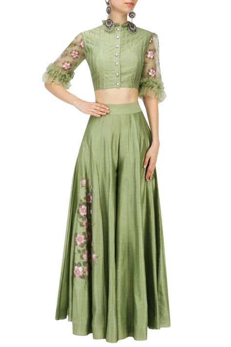 Baavli Crop Top Outfits Indian, Sharara Outfits, Sharara Pants, Lehenga Blouse Designs, Boys Kurta, Designer Kurti Patterns, Crop Top Designs, Embroidered Crop Tops, Western Dress