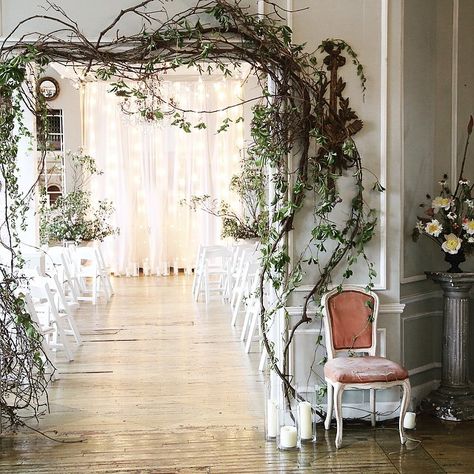 Grapevine Garland, Party Planning Guide, English Garden Wedding, Indoor Vegetable Gardening, Brides Magazine, Floral Arch, Indoor Wedding, Wedding Arch, Wedding Trends