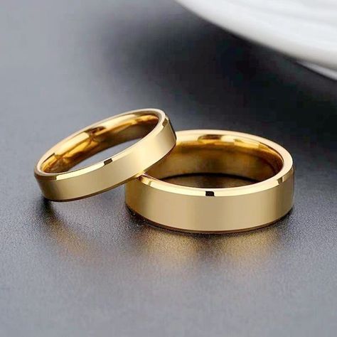 Couple wedding rings