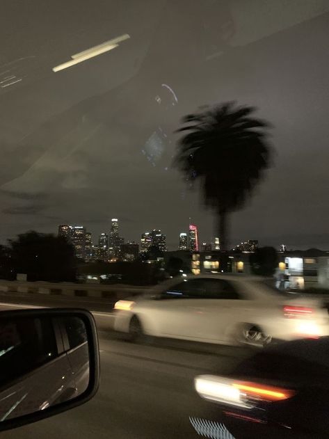 #drive #aesthetic #dark Dark City, Night Vibes, Iphone Wallpaper Vintage, Night Driving, Night Sky Photos, Night City, Night Aesthetic, Instagram Highlight Icons, City Aesthetic