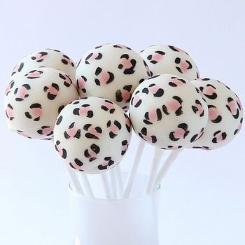 AHHHH! Leopard Cake Pops, Pink Safari Cake Pops, Leopard Birthday Party Ideas Women, Two Wild Cake Pops, Leopard Print Baby Shower Ideas, Cheetah Cake Pops, Animal Print Cake Pops, Leopard Birthday Parties, Cheetah Birthday Party