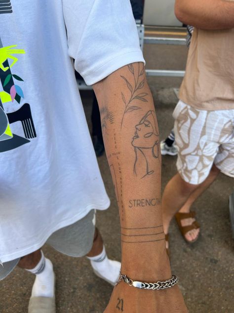 Dainty Male Tattoos, Fine Line Tattoos Sleeve, Men Tatoos Arms Sleeve, First Men’s Tattoos, Never Tell Me The Odds Tattoo, Aesthetic Sleeve Tattoo, Wrist Tattoo Men, Fine Line Tattoo Men, Tato Men