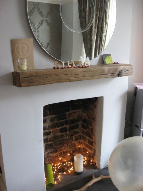 Buy reclaimed wood - Community Wood Recycling Empty Fireplace Ideas, Chimney Decor, Unused Fireplace, Log Burner Living Room, Old Railway, Dining Room Fireplace, Living Room Decor Fireplace, Cosy Living Room, Home Fireplace