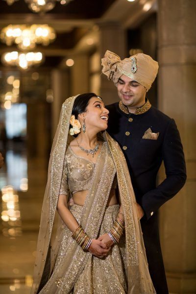 13 Refreshing New Bride & Groom Colour Combinations We Are Loving Off Late! | WedMeGood Bride And Groom Colour Combination, Groom Engagement Outfit Indian, Indian Reception Outfit Bridal, Minimalistic Bride, Pose Bride, Indian Reception Outfit, Kolkata Wedding, Colour Pairing, Groom Colours