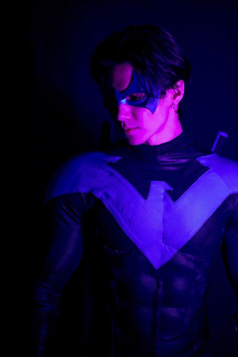 Nightwing Costume, Nightwing Costumes, Nightwing Art, Nightwing Cosplay, Eldest Daughter, Dc Cosplay, Batman Dc, Dc Comics Artwork, Batman Family