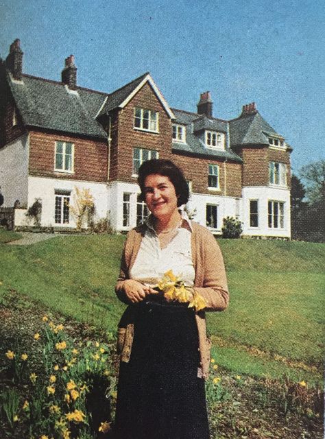 Take a Peek Inside Laura Ashley's 1976 Print-Crazy Home  - CountryLiving.com Laura Ashley Interiors, English Country Decor Bedroom, Laura Ashley 1980s, Laura Ashley Vintage Dress, Laura Ashley Fashion, Crazy Home, Laura Ashley Home, English Country Decor, Cheap Carpet