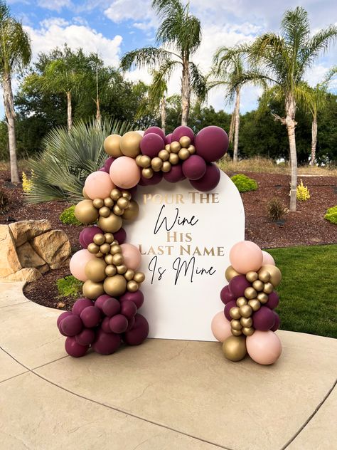 Sangria Themed Bridal Party, Good Bachelorette Party Ideas, Winery Wedding Shower Ideas, Wine Balloon Garland, Wine Night Bachelorette Party, Wine Shower Theme, Winery Party Decorations, Fredericksburg Bachelorette Party Ideas, Wine Bachelorette Party Ideas