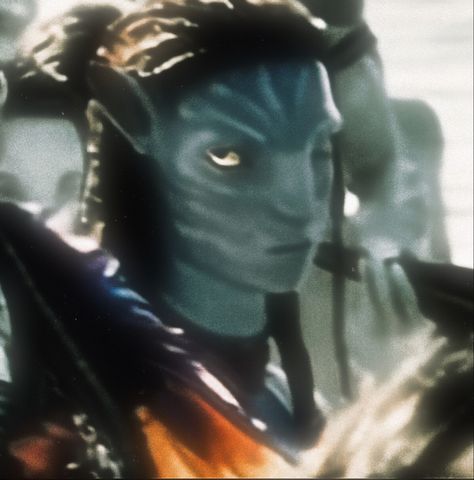 neteyam side eye w some bedazzle! Neteyam Sully Side Eye, Avatar Side Eye, Neteyam Side Eye, Tedros Pendragon, Avatar Meme, Neteyam Sully, Side Eyes, Avatar 2009, Avatar Films