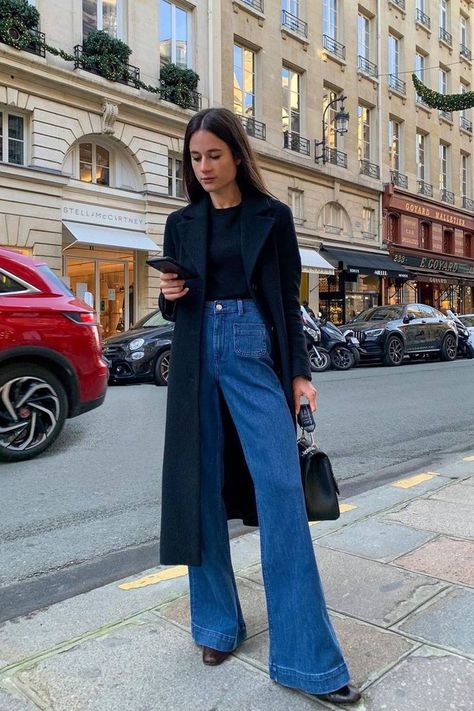 Trouser Jeans Outfit, Wide Jeans Outfit, Flare Outfits, Outfits With Flares, Jeans Heels Outfit, Flare Jeans Outfit, Wide Leg Jeans Outfit, Legs Outfit, Outfits Con Jeans