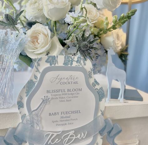 Classy Baby Shower, Vintage Baby Boys, Royal Baby Showers, Baby Dior, Gender Reveal Party Decorations, Twins Baby Shower, Boy Baby Shower Themes, Baby Sprinkle