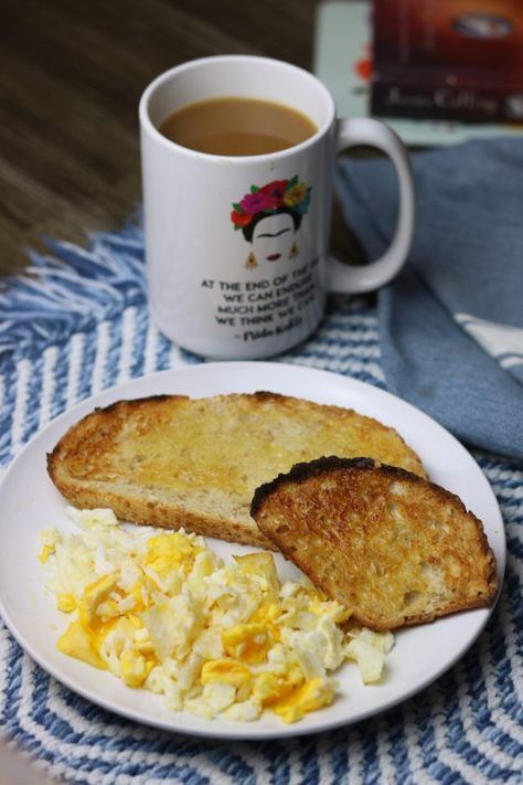 When I got home from the gym I showered, got dressed for my workday, and made eggs, toast and another cup of decaf for breakfast (in my coffee this week: liquid stevia - 4 drops + goat milk). I like to switch it up! Toast And Eggs Breakfast, Bread And Egg, Breakfast Image, Morning Candle, Tea And Toast, Egg And Toast, Health Aesthetics, Tea Egg, Breakfast Home