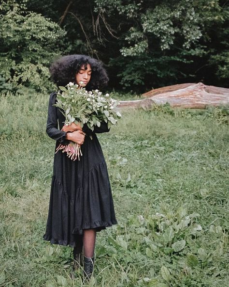 Of Her Own Kind on Instagram: “Allow nature’s peace to flow into you as sunshine flows into trees. – John Muir . @shereenmuhmmad caught in a quiet moment in the Juliette…” Black Cottagecore, Silk Noil, Dark Cottagecore, Southern Gothic, Dress Fitted, Cottagecore Aesthetic, Feel Beautiful, Lace Hem, Capped Sleeve Dress