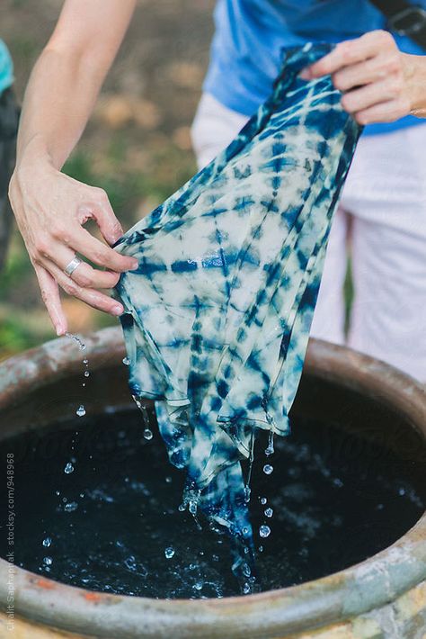 Handbag Sewing, World Teacher Day, Textile Dyeing, Handbag Sewing Patterns, Natural Indigo Dye, Fashion Portfolio, Indigo Dye, Colour Board, Summer Picnic