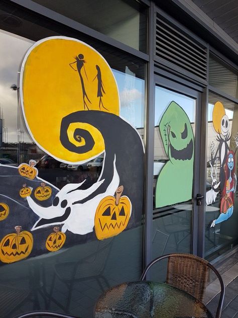 Painting Windows For Halloween, Jack Skellington Window Painting, Nightmare Before Christmas Mural, Halloween Window Display Paint, Holiday Window Painting Diy, Window Halloween Painting, Window Painting Ideas Halloween, Nightmare Before Christmas Window Art, Halloween Painted Windows