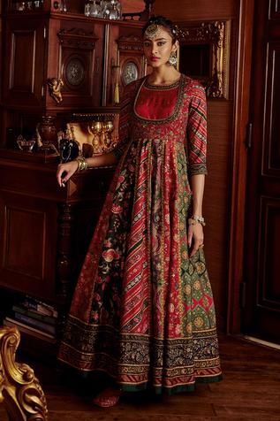 Floral Anarkali, Anarkali Designs, Anarkali With Dupatta, Designer Anarkali Dresses, Printed Anarkali, Anarkali Dress Pattern, Designer Anarkali, Anarkali Gown, Party Wear Indian Dresses