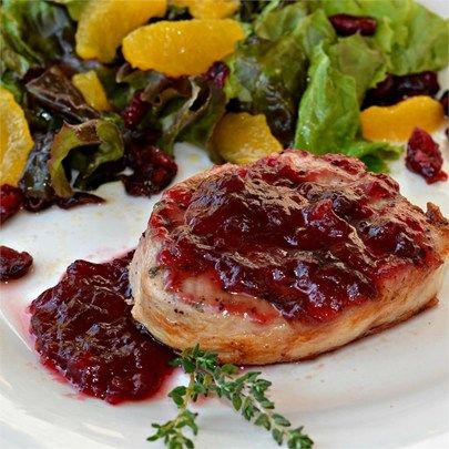 Pork Cutlets with Cranberry Wine Sauce I "So easy, beautiful presentation and delicious!" Leftover Cranberry Sauce Recipe, Leftover Pork Roast, Pork Dinners, Pork Pasta, Honey Garlic Pork Chops, Cranberry Wine, Leftover Cranberry Sauce, Pork Chop Dinner, Cranberry Sauce Recipe