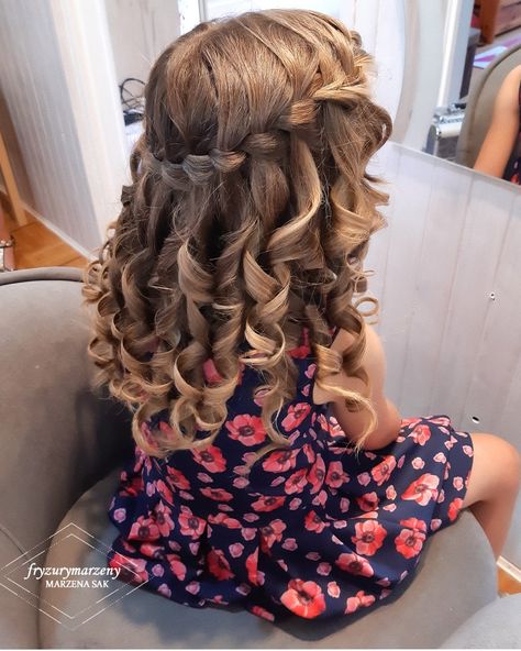 Pagent Hair Ideas For Kids, Graduation Hairstyle For Kids Girl, Girls Formal Hairstyles Kids, Pageant Updos For Kids, Updos For Girls Kids Weddings, Toddler Pageant Hair, Girls Pageant Hairstyles, Girls Pageant Hair, Glitz Pageant Hair