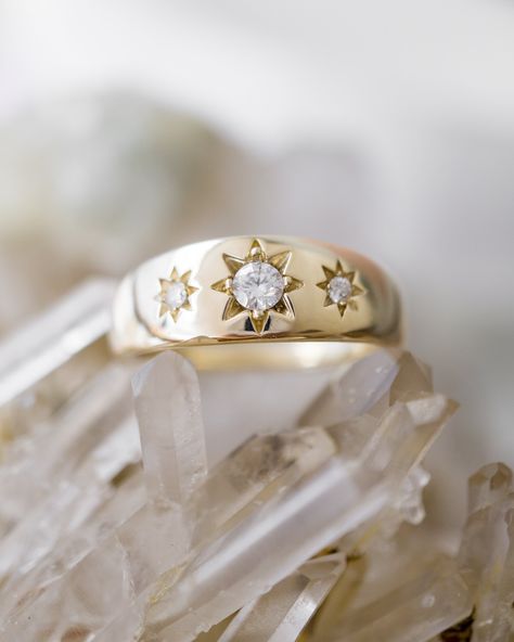 Starburst ring, gypsy ring, vintage gold ring Antique Star Ring, Grad Rings, Lavender Ring, Original Engagement Rings, Dome Ring, Custom Ring, Star Jewelry, Simplistic Tattoos, Star Ring