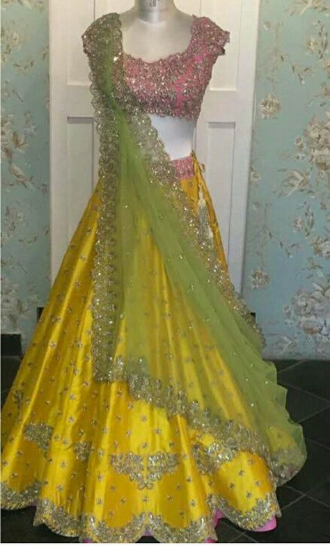 Pastel Langa Voni, Yellow And Pink Half Saree, Lahga Design Latest, Blouse Designs Lehenga Choli, Lehangas Designs, Lehenga From Saree, Yellow And Pink Lehenga, Lehenga Saree Design, Simple Lehenga