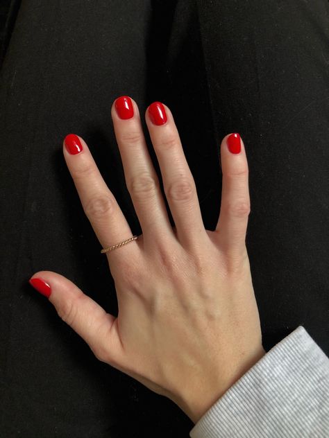 Red Shirt Gel Nails, Short Gel Nails February, Red Nails Simple Short, Short Rounded Red Nails, Classic Red Manicure, Russian Manicure Red Nails, Jell Polish Nails, Short Red Sns Nails, Red Short Nails Aesthetic