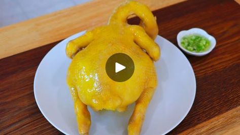 Parchment Paper Chicken, Scallion Oil, Whole Chicken Recipes, Steamed Chicken, Poached Chicken, Chili Garlic Sauce, Sauce For Chicken, Malaysian Food, Chinese Dishes