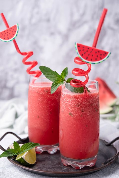 Homemade Watermelon Slushie Slushies Aesthetic, Slush Puppies, Aesthetic Watermelon, Watermelon Slush, Watermelon Slushie, Watermelon Festival, Slushie Recipe, Frozen Watermelon, Bubble Tea Shop