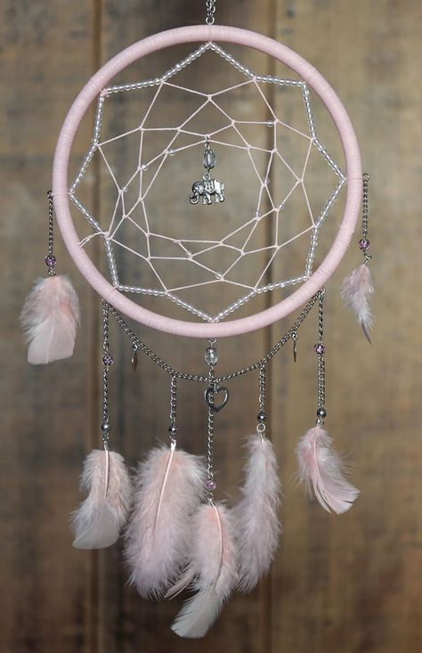 Dreamcatcher Ideas, Atrapasueños Diy, Music Classroom Decor, Dream Catcher Decor, Diy Beaded Ornaments, Dream Catcher Art, Dream Catcher Craft, Diy Jar Crafts, Vase Crafts