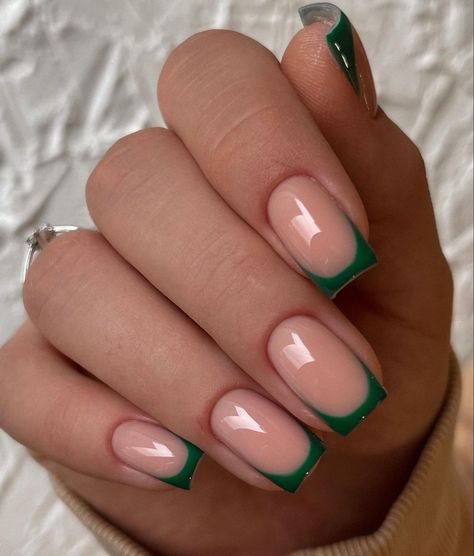 Emerald French Tip Nails Square, Ongles Gel French, Emerald Nails, Green Acrylic Nails, Work Nails, Blush Nails, Classy Acrylic Nails, Short Square Acrylic Nails, Short Acrylic