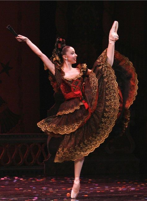 April Daly stars in the Act II Spanish Dance divertissement in The Joffrey Ballet's "The Nutcracker." Nutcracker Ballet Costumes, Spanish Costume, Joffrey Ballet, Nutcracker Costumes, San Francisco Ballet, Spanish Dance, Spanish Dress, Ballet Russe, Dance Tutus