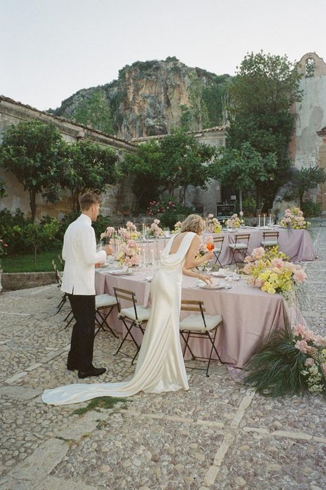 Katya Vladykina & Luke Hajdukiewicz Sicilian Wedding - Vogue Australia Sicilian Wedding, Sicily Wedding, Love Fest, Vogue Australia, Big Party, Vintage Chanel, Sicily, Outdoor Wedding, The Row