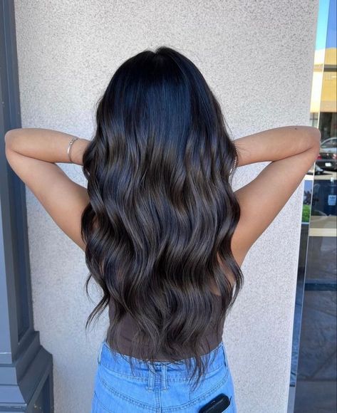 Dye Black Hair, Soft Black Hair, Ashy Hair, Hair Change, Black Brown Hair, Black Hair Balayage, Long Brunette Hair, Brown Hair Looks, Brunette Hair With Highlights