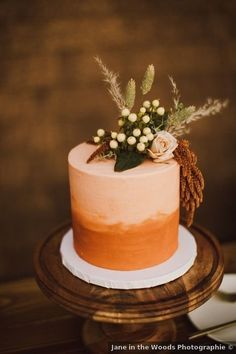 Brunch Mesa, Ganache Filling, Fall Cake, Boho Wedding Cake, Boho Cake, Wedding Cake Ideas, Bumbo, Fall Cakes, Fall Wedding Cakes