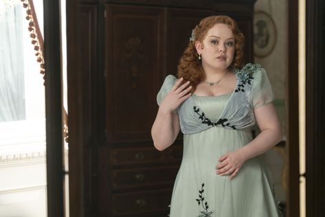 How Bridgerton Season 3 Shakes Up the Portrayal of Plus-Size Women Fashionable Characters, Bridgerton S3, Bridgerton Party, Bridgerton Season 3, Colin Bridgerton, Penelope Featherington, Lady Whistledown, Nicola Coughlan, Find A Husband