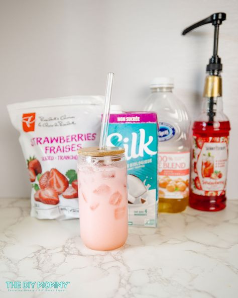 How to Make a Pink Drink with Cranberry Juice + Strawberry | The DIY Mommy Boba Drink Recipe, Starbucks Ingredients, Pink Cranberry Juice, Diy Pink Drink, Drinks With Cranberry Juice, Starbucks Pink Drink, Pink Drink Recipes, White Cranberry Juice, Diy Mommy