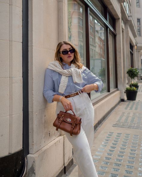 Blue White Striped Shirt Outfit, Blue And White Striped Shirt Outfit, White Striped Shirt Outfit, Paris Trip Outfits, Blue Striped Shirt Outfit, Linen Shirt Outfit, Outfits With Striped Shirts, Blue And White Outfits, White Shirt Outfits