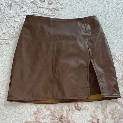 Fashion Nova Skirt. Size Xs. Brown Brown Courdory Skirt Outfits, Brown Courdory Skirt Outfit, Brown Clothing Aesthetic, Deer Costumes, Shaggy Costume, Skirts Grunge, Brown Leather Mini Skirt, Asymmetrical Skirts, Fashion Nova Skirt