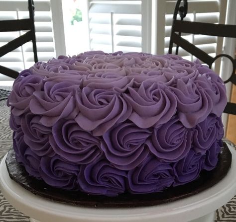 Purple Colour Birthday Cake, Dark Purple Birthday Cake, Dark Purple Cake, Purple And Black Cake, Dark Desserts, Lavender Dessert, Wednesday Birthday, Violet Cakes, Purple Cakes Birthday