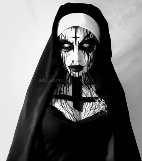 black metal nun photo - Google Search Nun Halloween, Demon Makeup, Demon Costume, Nun Costume, Horror Make-up, Creepy Halloween Makeup, Horror Makeup, Halloween Makeup Inspiration, Inner Demons