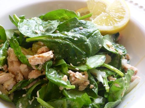 SCD Tuna & Spinach Salad w/ Lemon & Olive Oil (*Use fresh pressed garlic...) Tuna Diet, Tuna Spinach, Seafood Salad Pasta, Scd Recipes, Tuna Salad Pasta, Spinach Salad Recipes, Olive Oil Recipes, Salad With Lemon, Salad Recipes Video