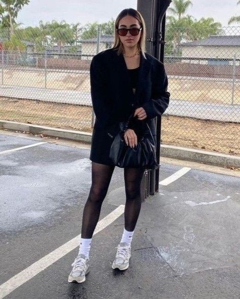 Tights With Sneakers, Tights And Sneakers, Black Pantyhose, White Socks, Sneakers Outfit, White Sock, Black Tights, Dress With Sneakers, Wearing Black