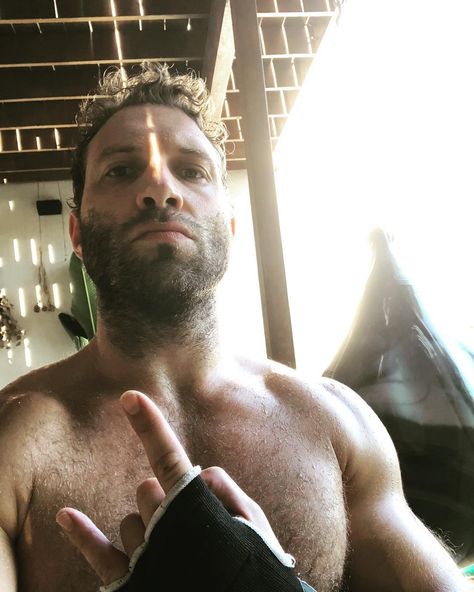 Jai Courtney Spartacus, Jai Courtney Shirtless, Jai Courtney, Human Reference, Plaid Pants, Good Looking Men, Boys Who, Favorite Celebrities, I Love Him