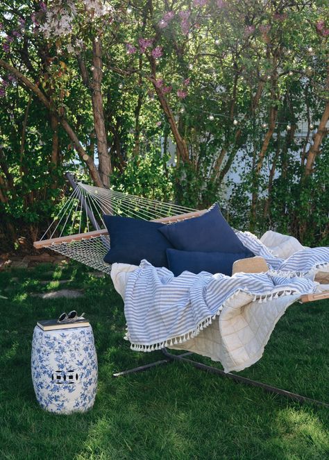 Cozy Hammock, Patio Hammock, Linen Blanket, Pillows Blue, Backyard Hammock, Stripe Blanket, Outdoor Hammock, Double Hammock, Hammock Stand