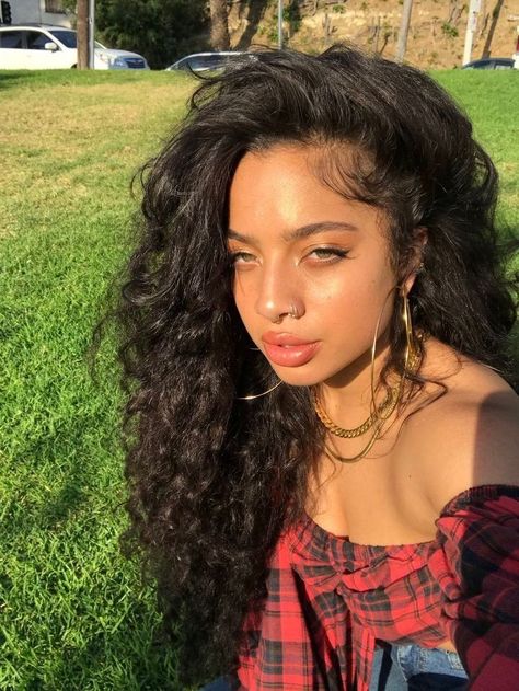 Kiana Lede, Skin Care Company, Ella Mai, Cruelty Free Skin Care, Purple Ombre, Favorite Hairstyles, Curly Girl, Woman Crush, Aesthetic Girl